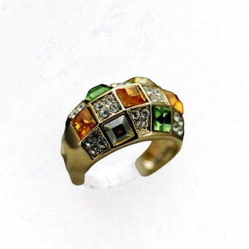 Queen's Crystal: 18K Rose Gold Ring - Green Yellow