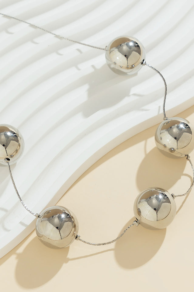 Exaggerated Pendent Chocker Necklace