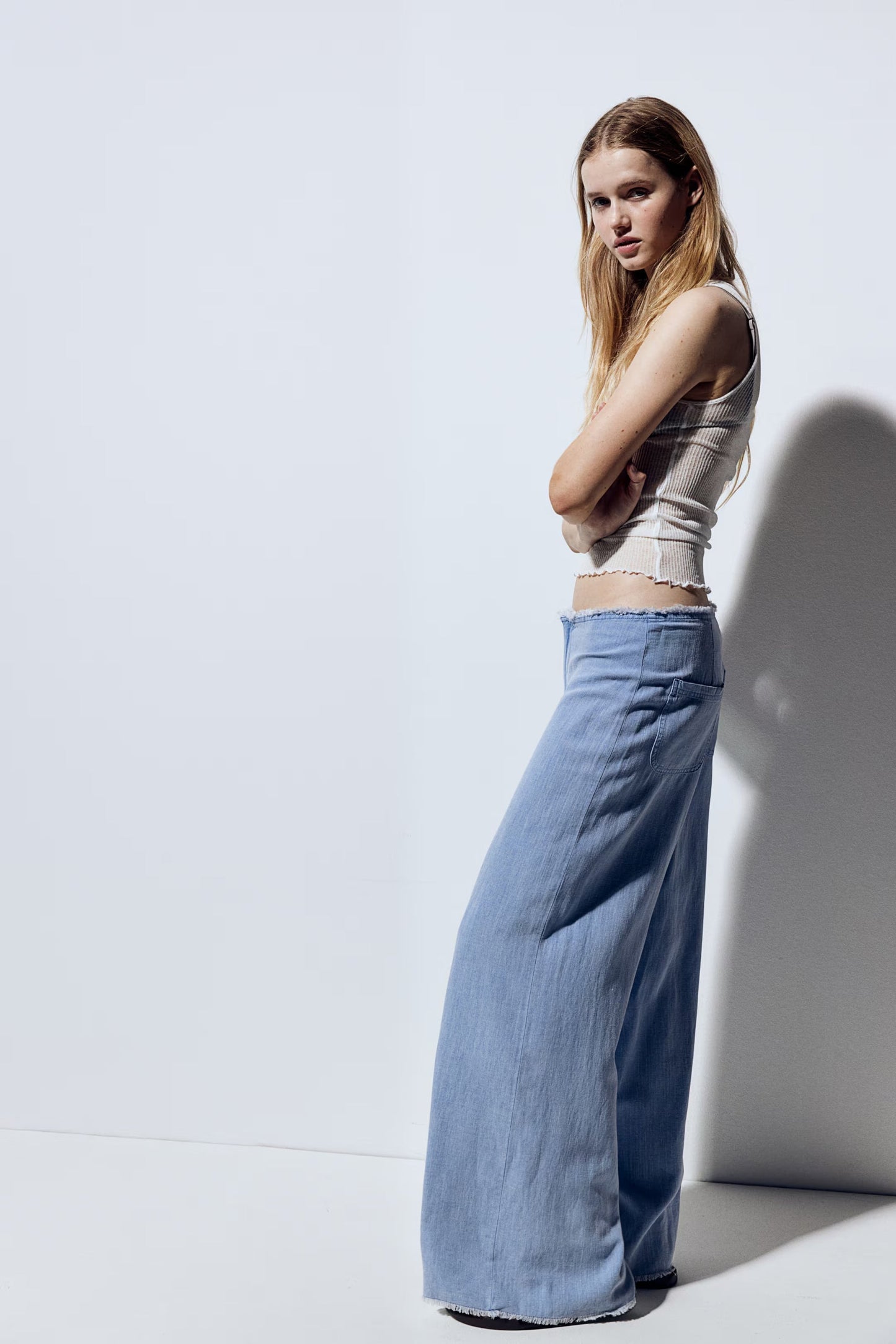 Frayed Slim Jeans
