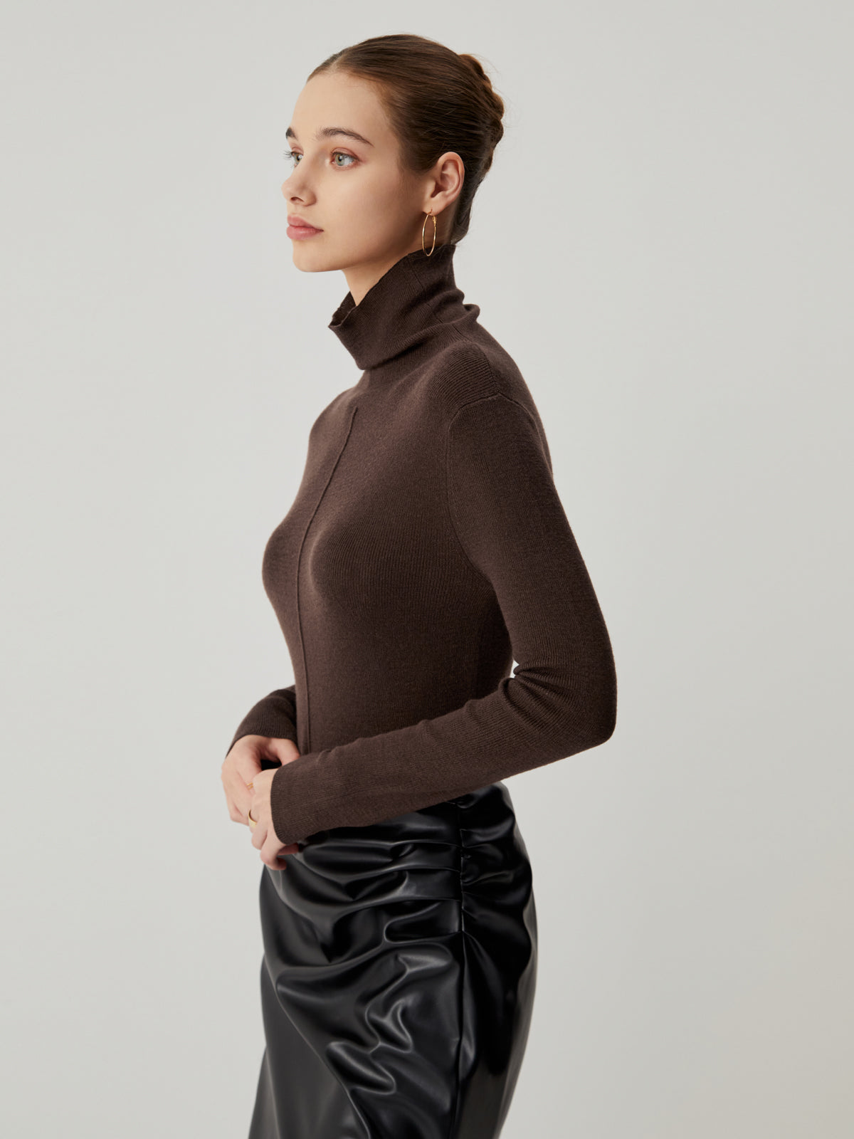 Solid Turtleneck Long Sleeve Knit Top
