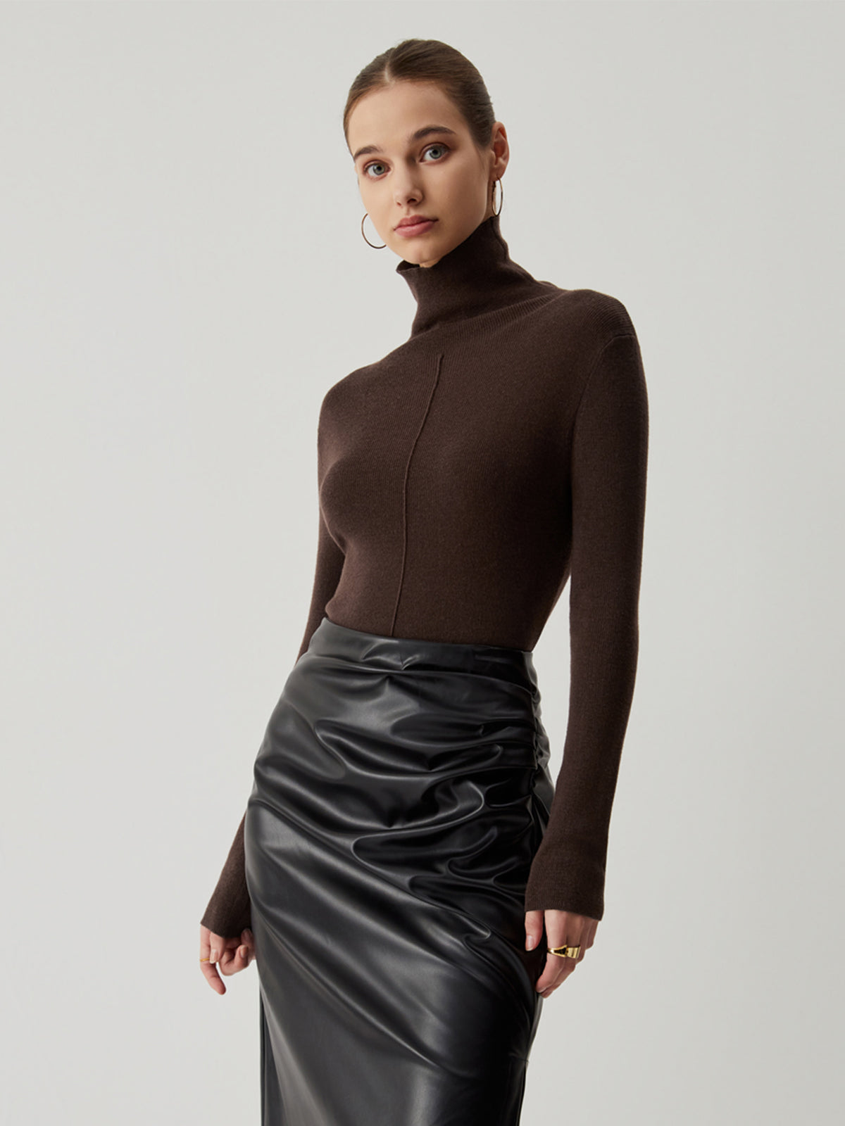 Solid Turtleneck Long Sleeve Knit Top