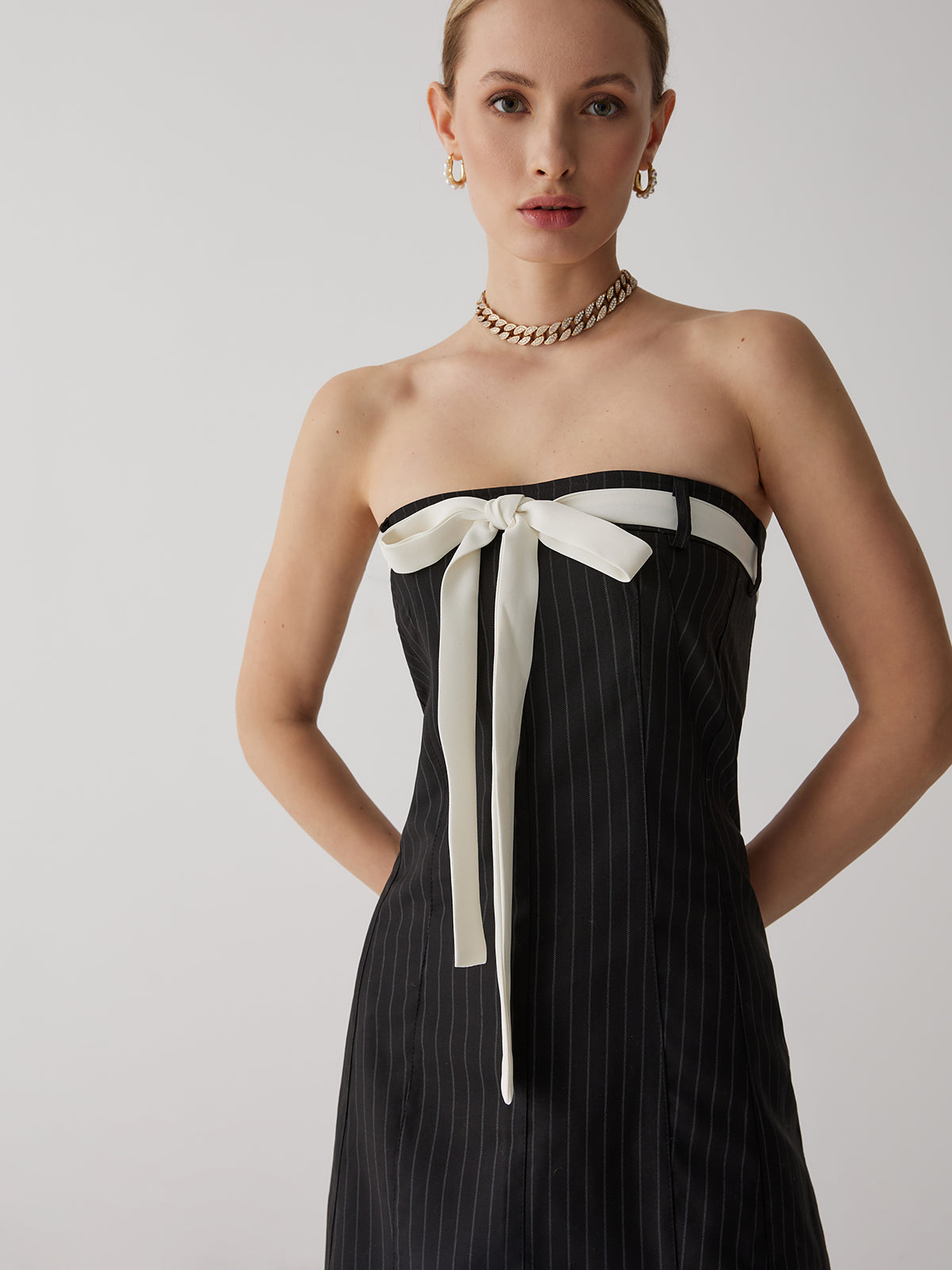 Stripes White Bow Short Dress