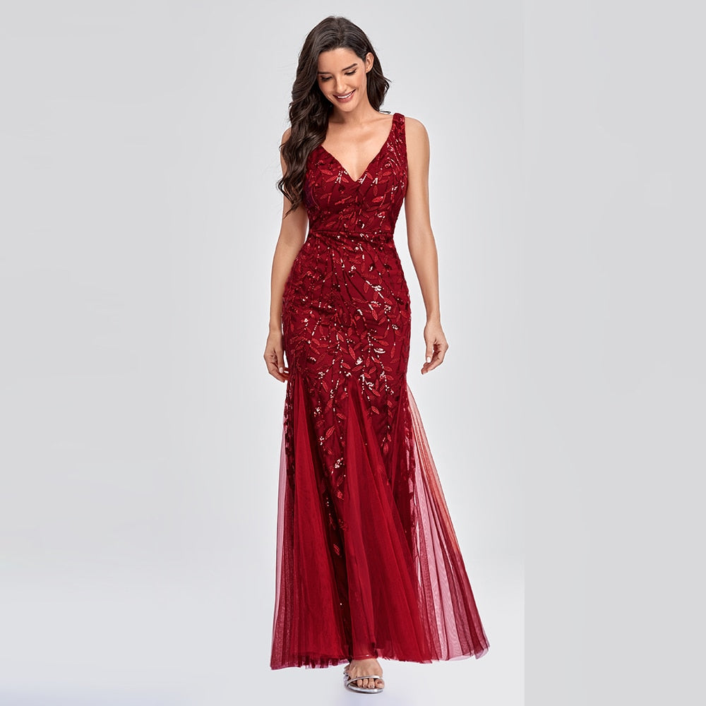 Sleeveless V-neck Tulle Sequins Cocktail Dress