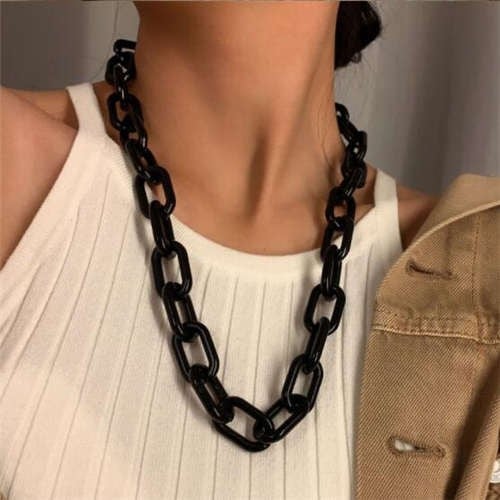 Noir Hip-hop: Big Chain Acrylic Necklace