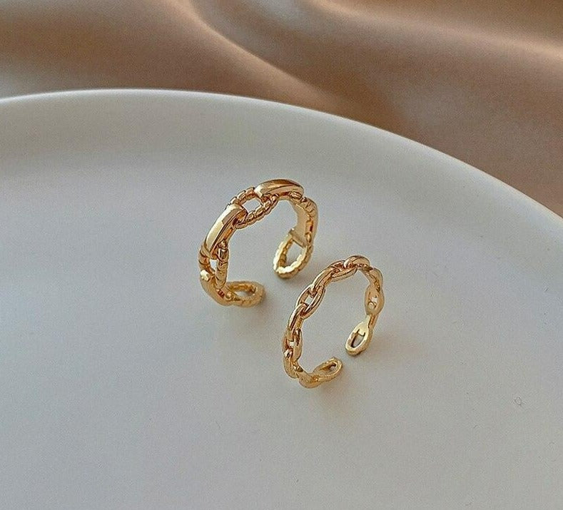 Metal Twisted Open Ring