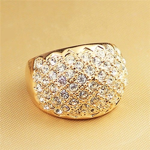 Rose Gold Brilliance: Rhinestone Chunky Ring