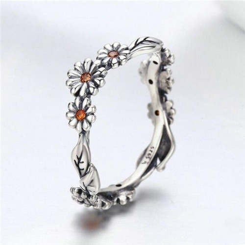 Daisy Delight: Orange Zirconia 925 Silver Ring