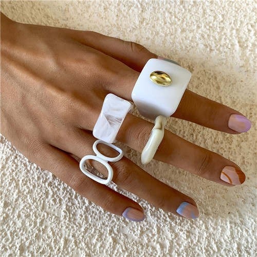 Resin Elegance: Irregular Open-end Rings Set
