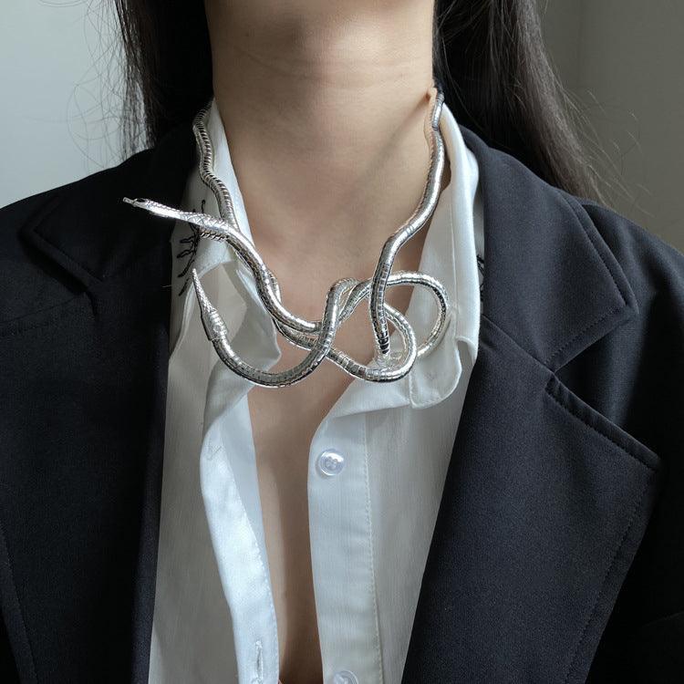 Serpentine Elegance Zinc Alloy Snake Chain Necklace