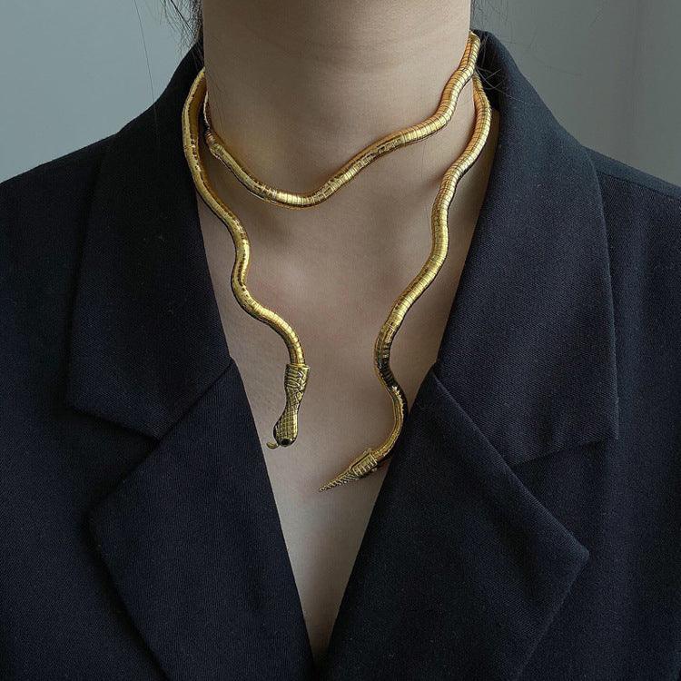 Serpentine Elegance Zinc Alloy Snake Chain Necklace