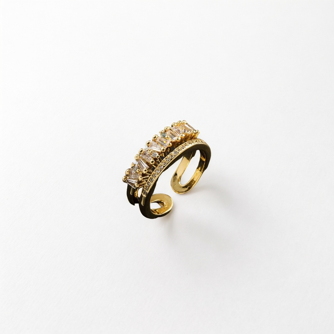 Regal White Crown: Gold-Plated Copper Ring