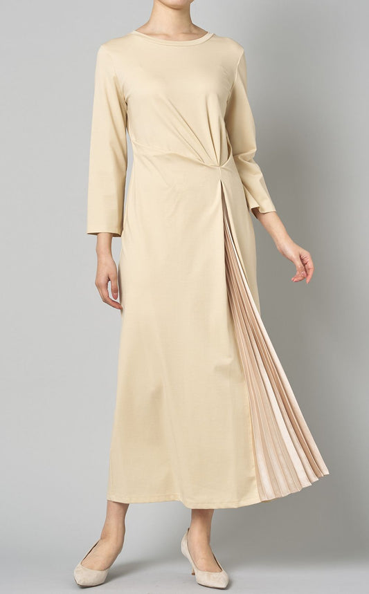 Side Pleated Knit Dress