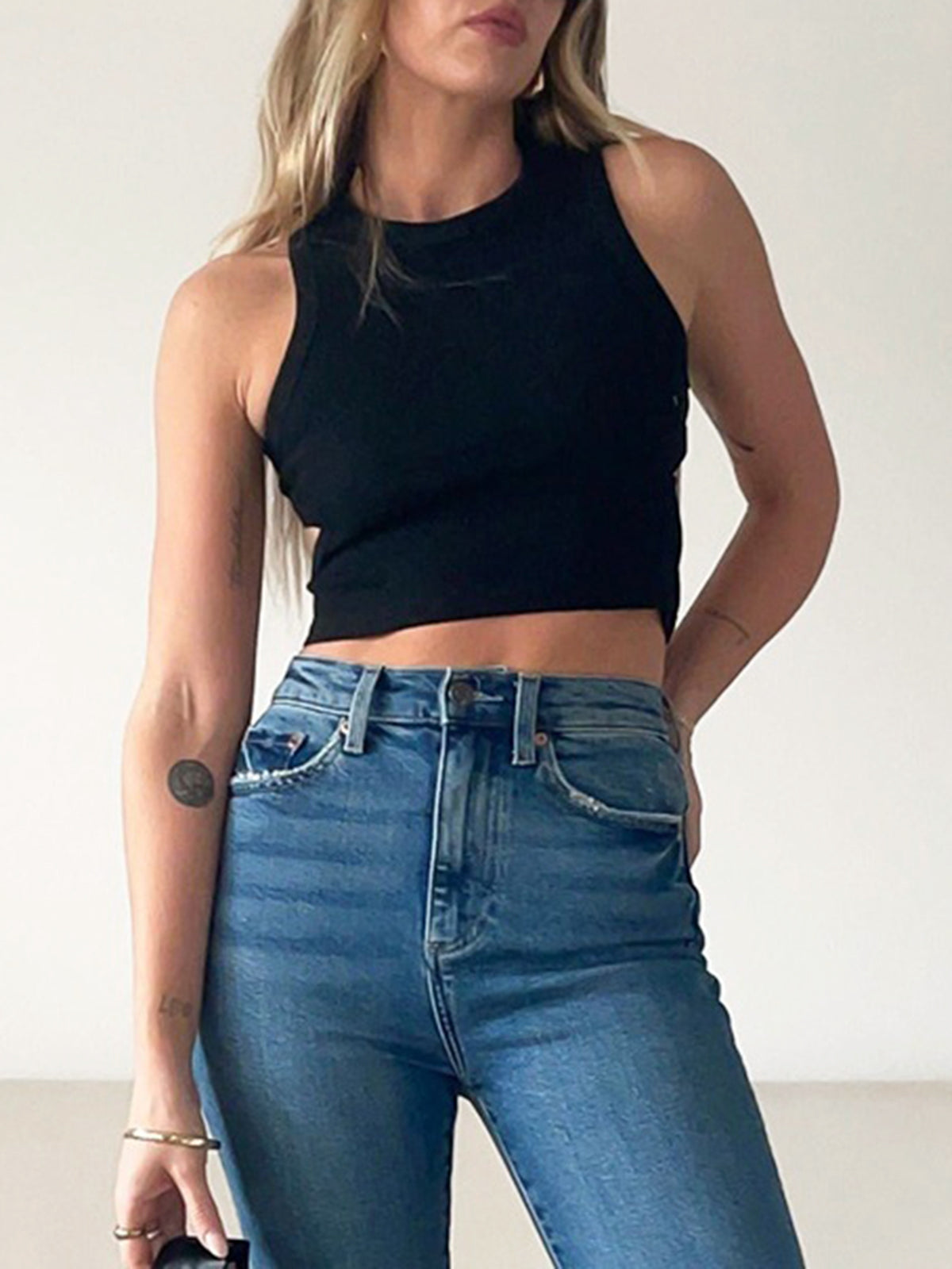 Solid Back Cutout Crop Tank Top