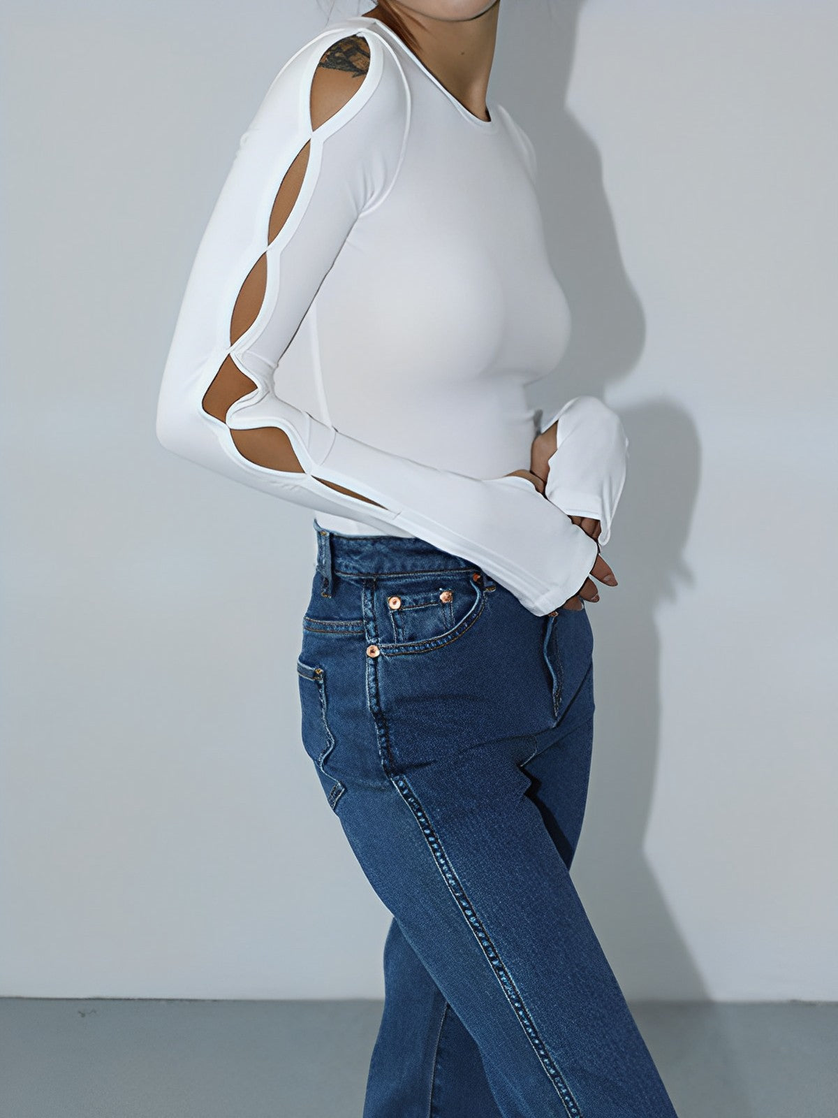 Keyhole Cutout Long Sleeve Bodysuit