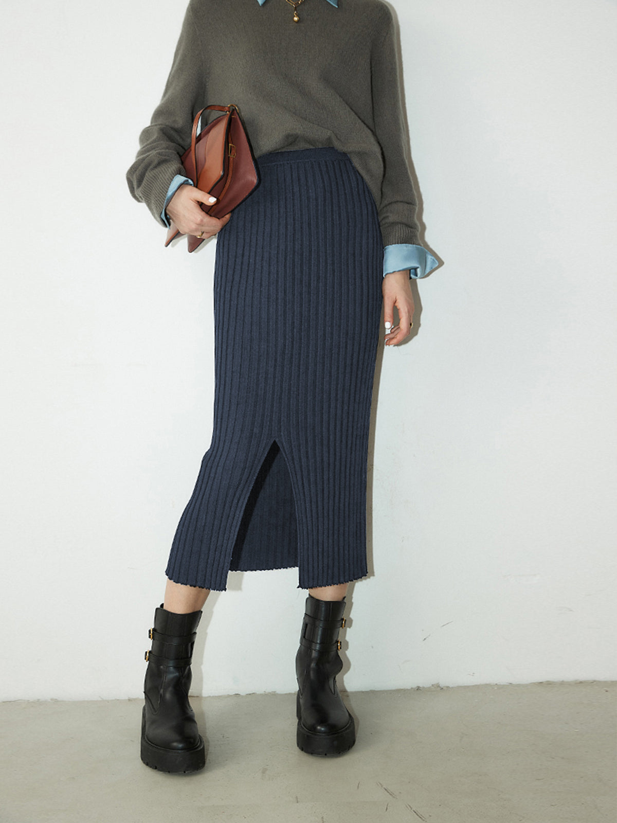 Ribbed Long Knitted Midi Skirt