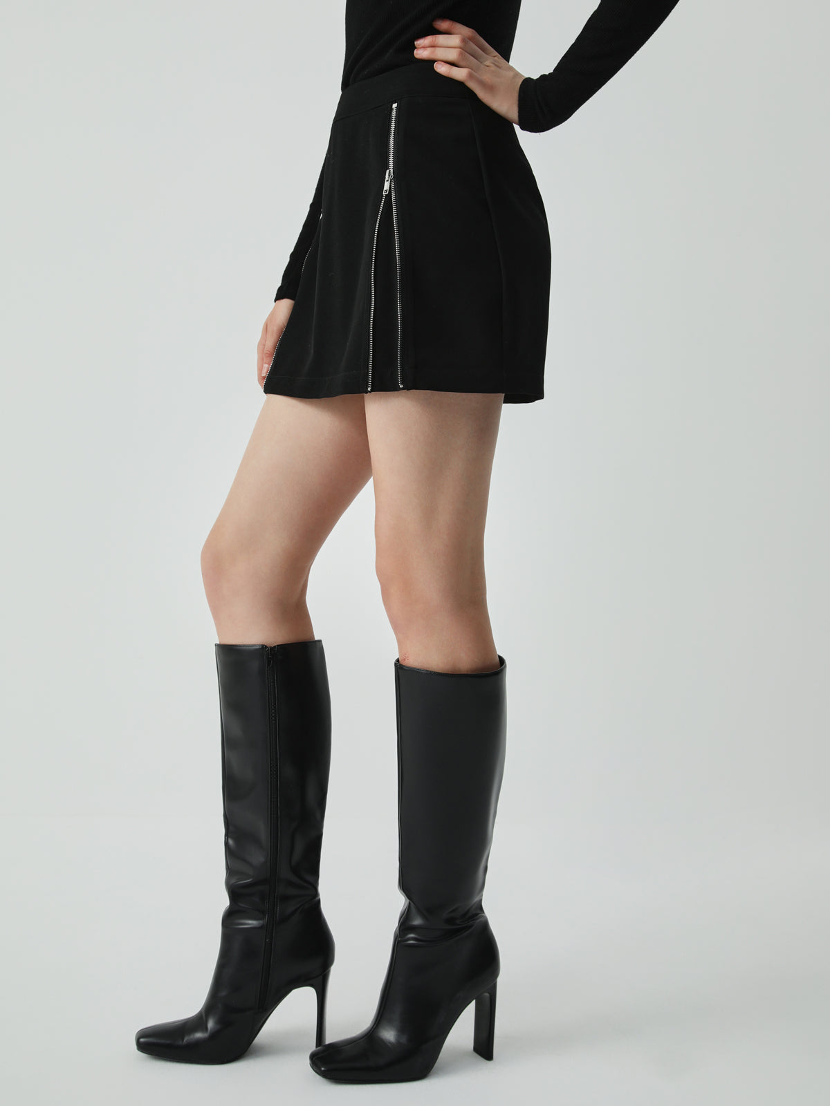 Side Zipper Detail Mini Skirt