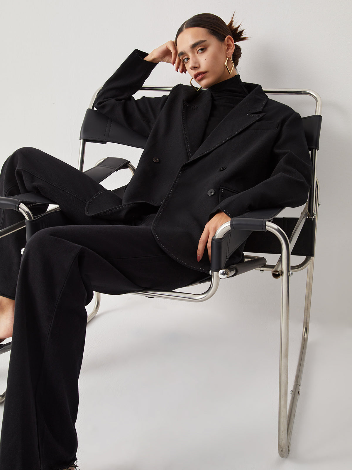 Contrast Stitches Structured Blazer