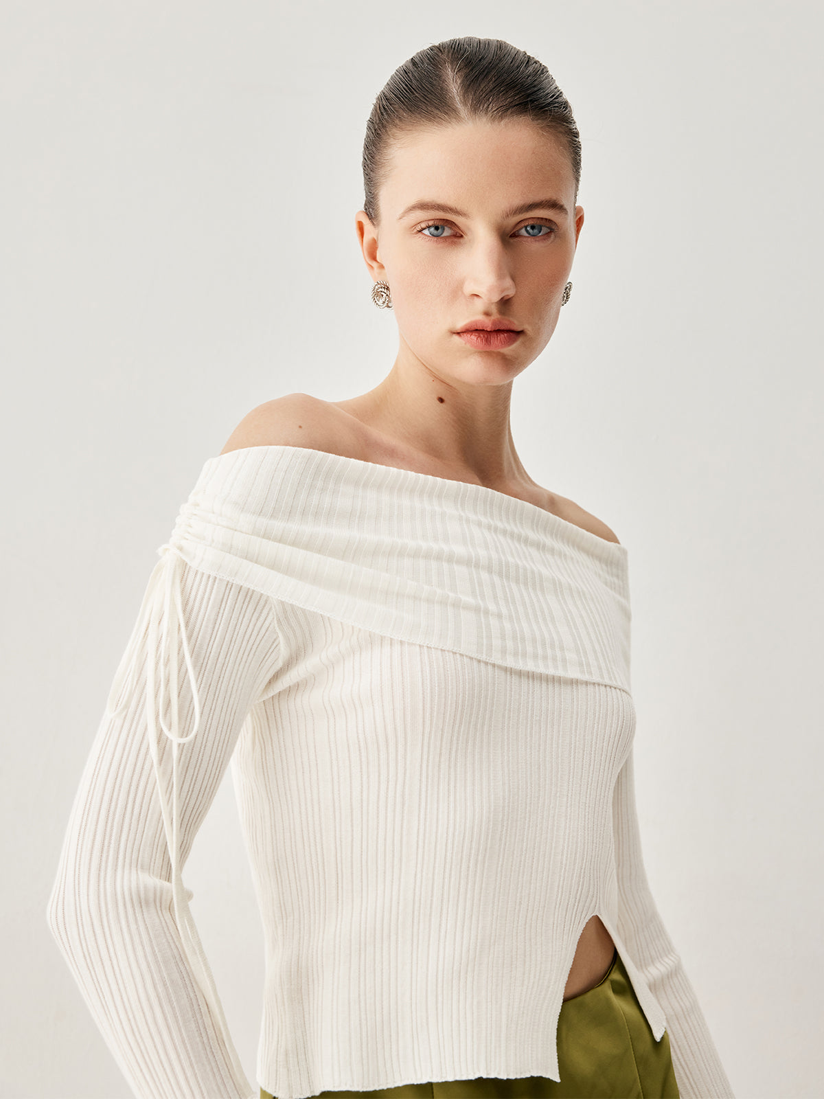 Drawstring Overfold Off Shoulder Slit Ribbed Knit Top