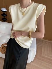 Ribbed Sleeveless Crew Neck Blouse