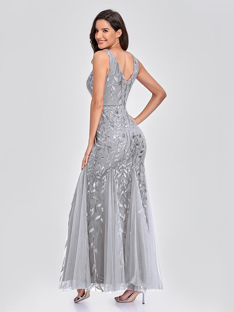 Sleeveless V-neck Tulle Sequins Cocktail Dress