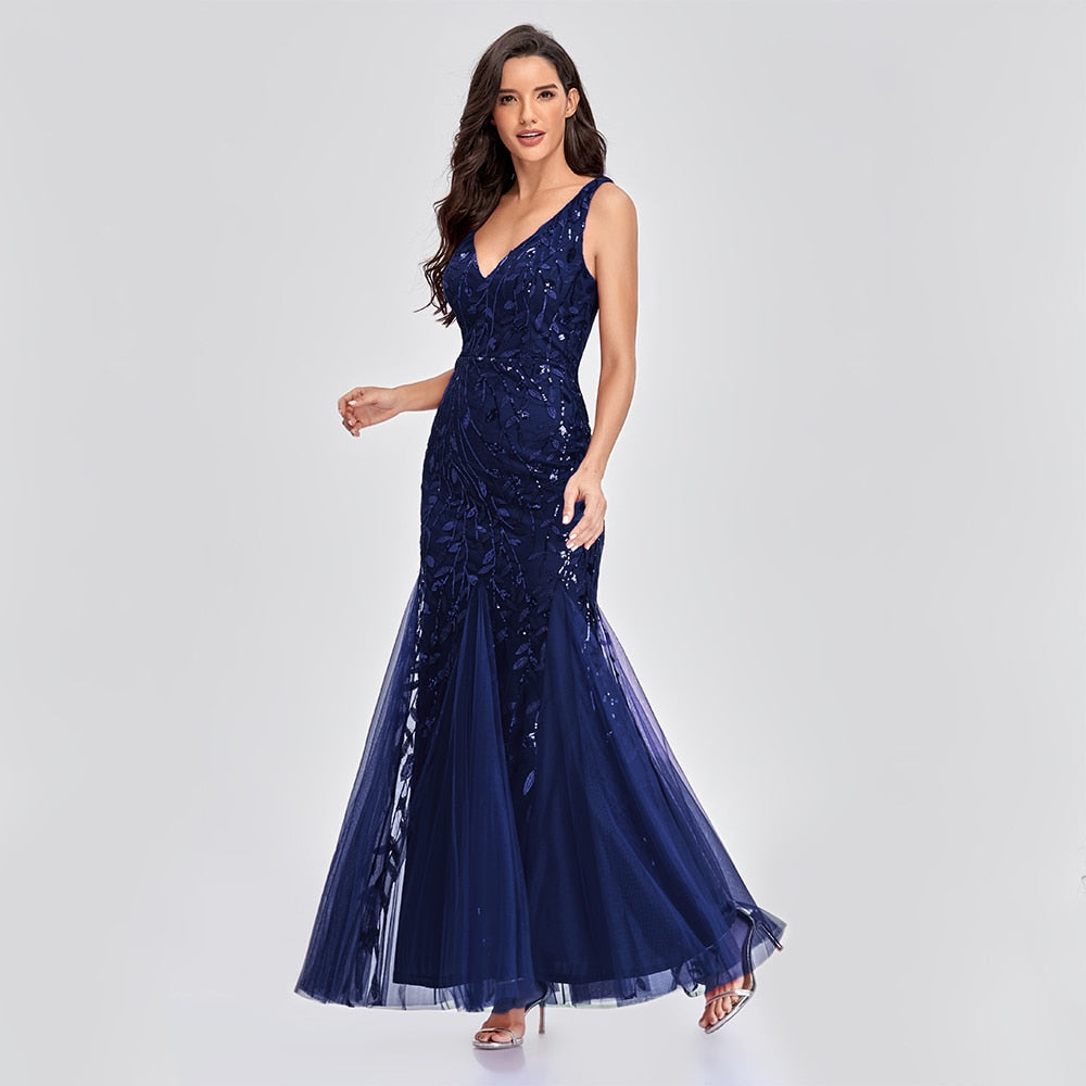 Sleeveless V-neck Tulle Sequins Cocktail Dress