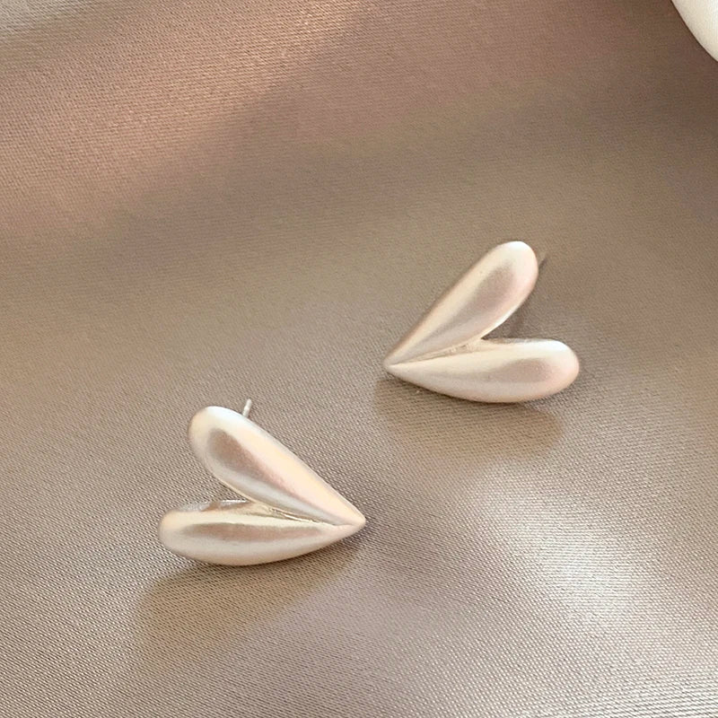 LOVEE EARRINGS
