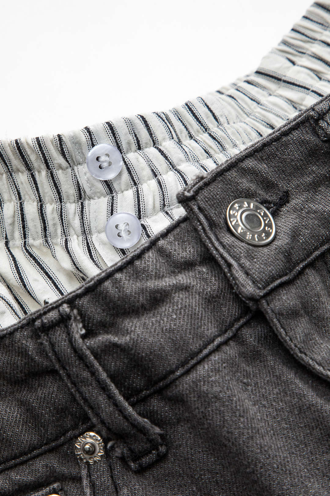 Denim Patchwork Pleated Double Waistband Button Pocket Wide Leg Jeans