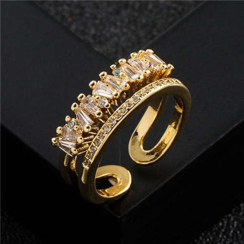 Regal White Crown: Gold-Plated Copper Ring