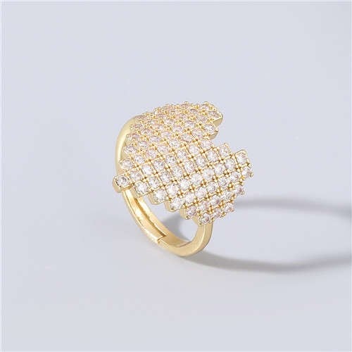 Diamond Heart: Rhinestone Korean Fashion Ring - White