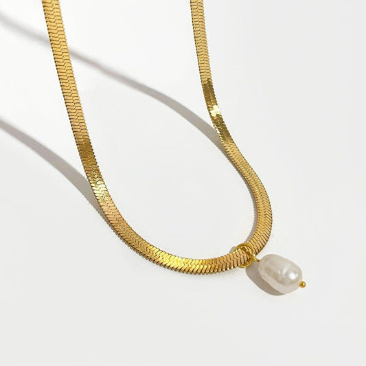 Opulent Flat Snake Titanium Pearl Necklace