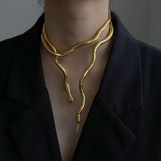 Serpentine Elegance Zinc Alloy Snake Chain Necklace