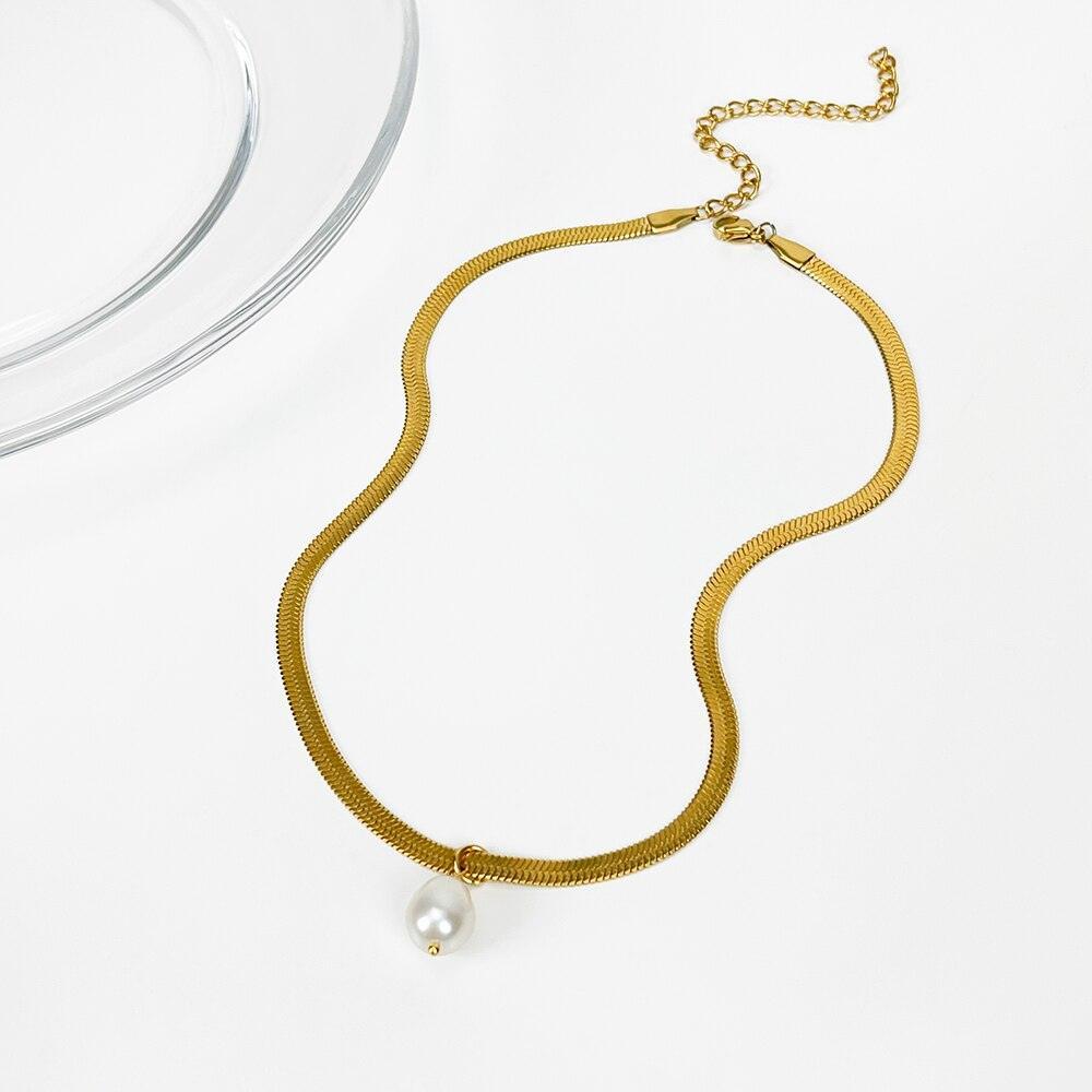 Opulent Flat Snake Titanium Pearl Necklace
