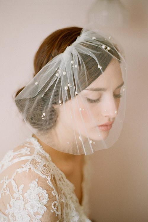 Pearl Hair Clip Veil