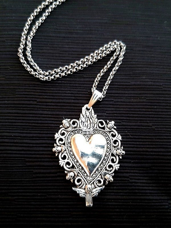 Vintage Gothic Heart Pendant Necklace