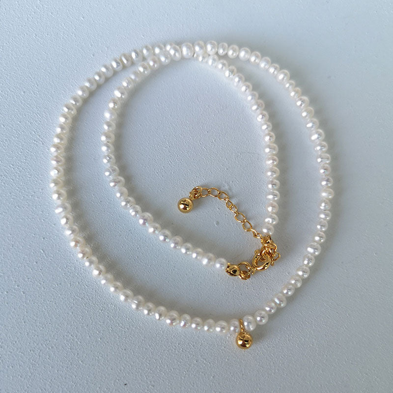 Pearl Embellished Bead Pendant Choker Necklace - White
