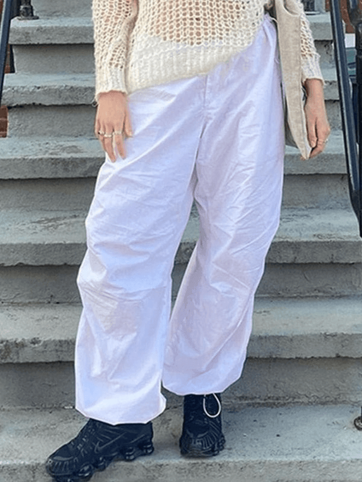 Relaxed Low Waist Cargo Pants