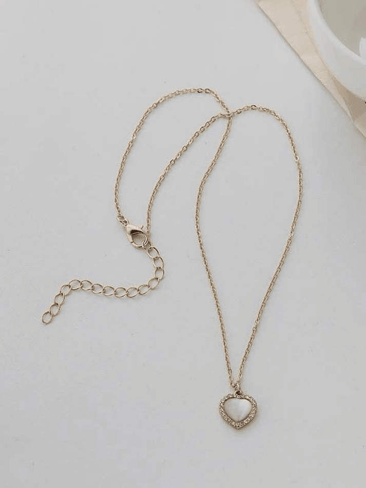 Rhinestone Edge Heart Pendant Necklace